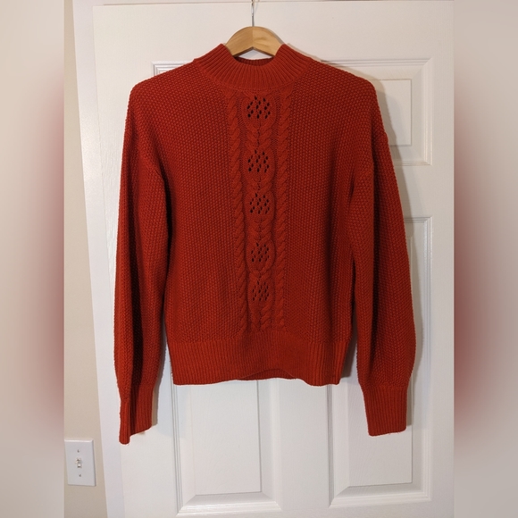 Red cable knit sweater - Picture 1 of 2